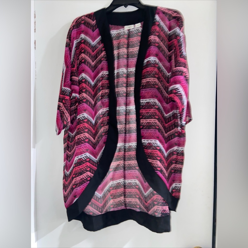 Chic Chevron Patterned Top